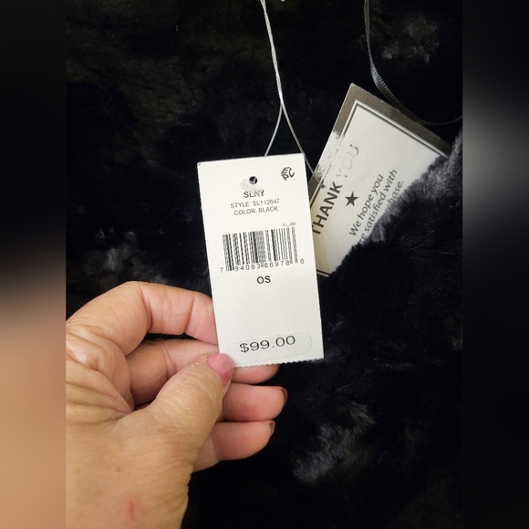 Women's Black faux fur stole with keyhole from Macy's by SLNY One Size fits all - Picture 4 of 11